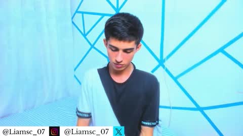 Snapshot of liam_scott77 chatting on 11/14/25, 01:48 Liam scott77 online show from 11/14/25, 01:48