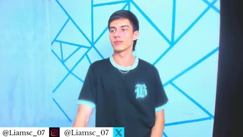 Snapshot of liam_scott77 chatting on 11/15/25, 10:48 Liam scott77 online show from 11/15/25, 10:48