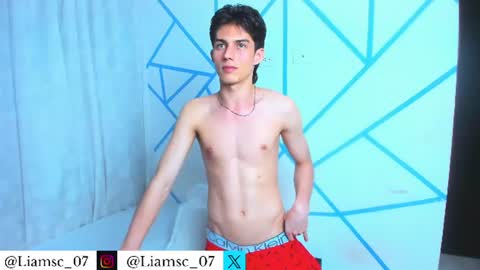 Snapshot of liam_scott77 chatting on 07/09/26, 03:32 Liam scott77 online show from 07/09/26, 03:32