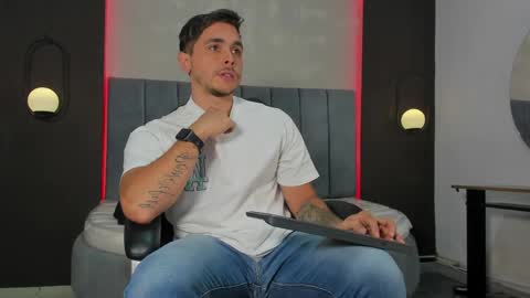 Liam online show from 04/23/26, 07:05