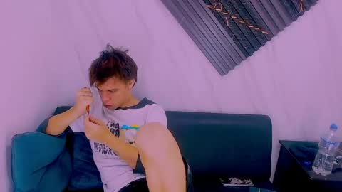 liam_york online show from 04/15/26, 04:52