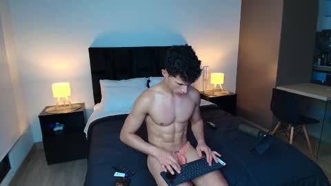 Snapshot of liam_your_boy chatting on 10/26/25, 06:19 Liam online show from 10/26/25, 06:19
