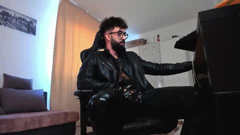 Liam online show from 02/25/26, 07:29