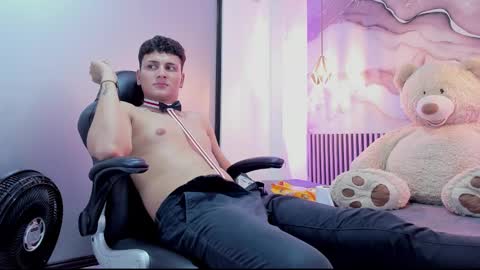 liamcardona online show from 09/16/25, 02:45