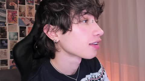 Liam online show from 12/29/24, 06:35