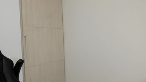 Liam online show from 02/17/26, 04:42