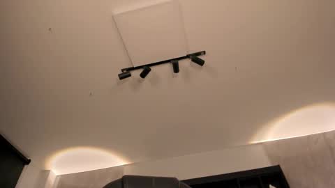 Liam online show from 09/11/25, 04:56