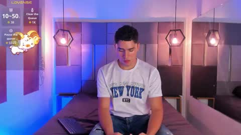 Liam online show from 11/28/25, 12:08