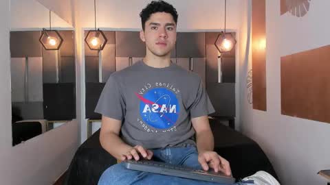 Liam online show from 03/04/26, 01:06