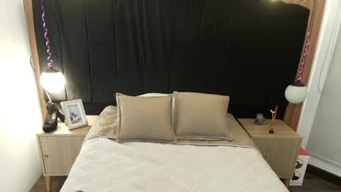 L I A M O N R O E online show from 04/18/26, 12:09