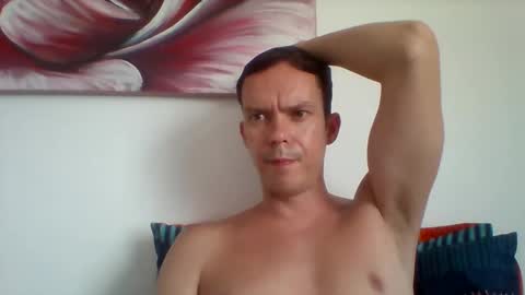 Snapshot of liamrosezn chatting on 12/18/24, 11:34 LiamRose online show from 12/18/24, 11:34