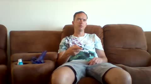 Snapshot of liamrosezn chatting on 01/19/25, 02:17 LiamRose online show from 01/19/25, 02:17