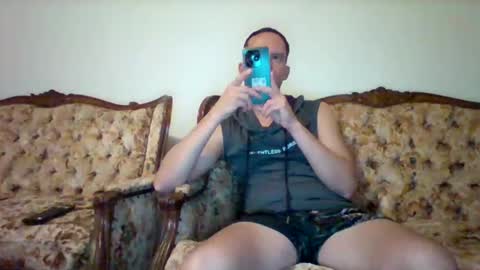 Snapshot of liamrosezn chatting on 03/06/25, 06:26 LiamRose online show from 03/06/25, 06:26