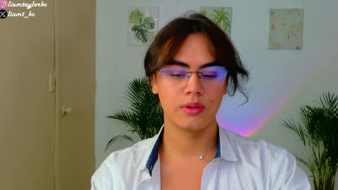 Snapshot of liamtaylor_ chatting on 12/03/25, 10:19 Tell me Liam online show from 12/03/25, 10:19