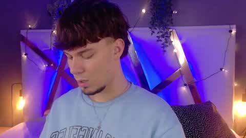 Liam Thunder online show from 11/20/25, 03:07