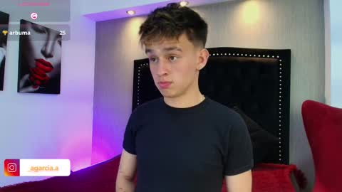 liam online show from 11/30/25, 03:43