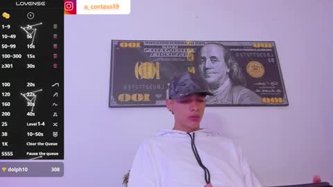 Snapshot of lian_23_ chatting on 12/23/24, 12:41    online show from 12/23/24, 12:41