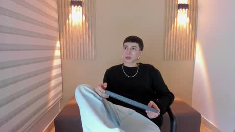 lian_cameron online show from 02/11/26, 03:55