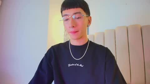 lian_cameron online show from 04/22/26, 04:04