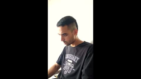 lian_mike203523 online show from 04/17/26, 08:12