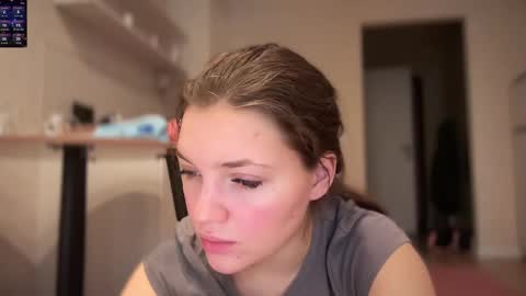 liana_8 online show from 02/22/26, 01:53