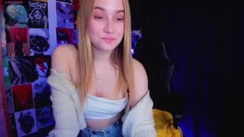 Liana online show from 01/10/25, 12:47