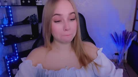 Liana online show from 01/26/25, 02:03