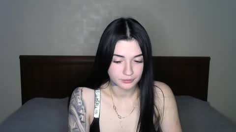 liana_diva online show from 02/05/25, 10:44