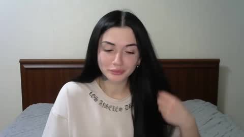 liana_diva online show from 02/13/25, 07:42