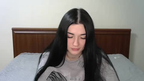 liana_diva online show from 02/25/25, 07:58