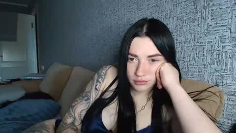 liana_diva online show from 04/17/26, 04:10