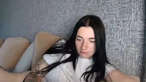 Snapshot of liana_diva chatting on 05/27/26, 10:23 liana_diva online show from 05/27/26, 10:23
