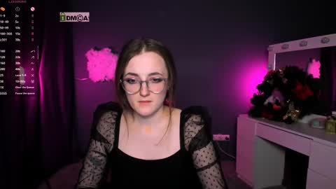 Snapshot of liana_kisses chatting on 02/27/25, 02:53 Little Liana online show from 02/27/25, 02:53