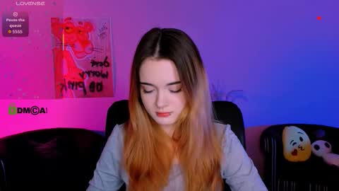 Little Liana  online show from 12/19/25, 07:54