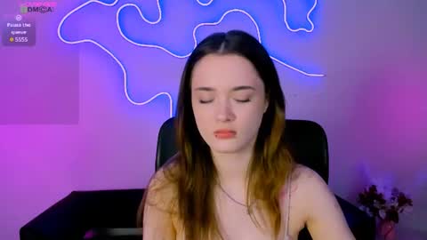 Snapshot of liana_kisses chatting on 06/14/26, 06:32 Little Liana online show from 06/14/26, 06:32