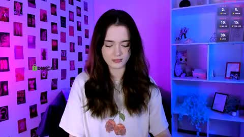 Snapshot of liana_kisses chatting on 06/27/26, 06:46 Little Liana online show from 06/27/26, 06:46