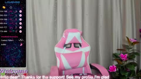 Snapshot of lianawow_ chatting on 05/13/26, 03:26 lianawow_ online show from 05/13/26, 03:26