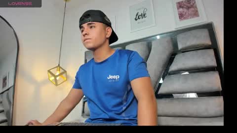 lianfox_ online show from 04/16/26, 12:50