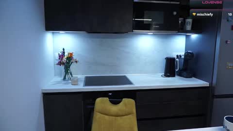 LianiLoverx online show from 10/17/25, 11:07