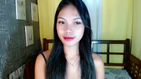 Snapshot of lianne_cum chatting on 06/06/26, 10:03 Ms LIANNE online show from 06/06/26, 10:03