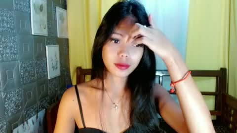 Snapshot of lianne_cum chatting on 06/14/26, 11:40 Ms LIANNE online show from 06/14/26, 11:40