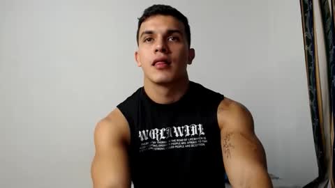 Snapshot of lianstonne chatting on 02/17/26, 04:20 Liamstonne online show from 02/17/26, 04:20