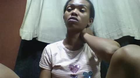 liaraisha online show from 10/22/25, 03:34