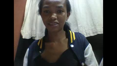 liaraisha online show from 12/17/25, 04:13