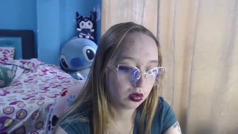 Lia Roberts online show from 03/04/25, 06:50