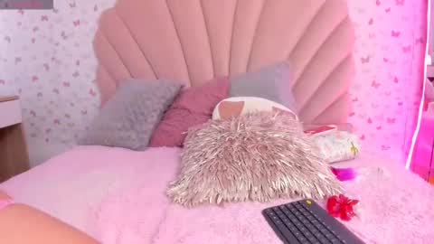 liarossi_ online show from 11/04/25, 12:59