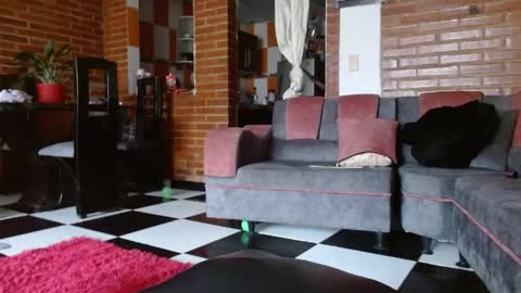 Snapshot of liarouse04 chatting on 05/11/26, 12:55 Liarouse04 online show from 05/11/26, 12:55