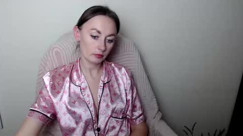 Lia online show from 02/25/26, 12:04