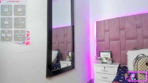 Snapshot of liat_vega chatting on 05/15/26, 11:01 Lyath Vega online show from 05/15/26, 11:01