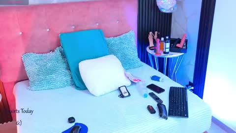 Lia online show from 05/13/26, 07:11